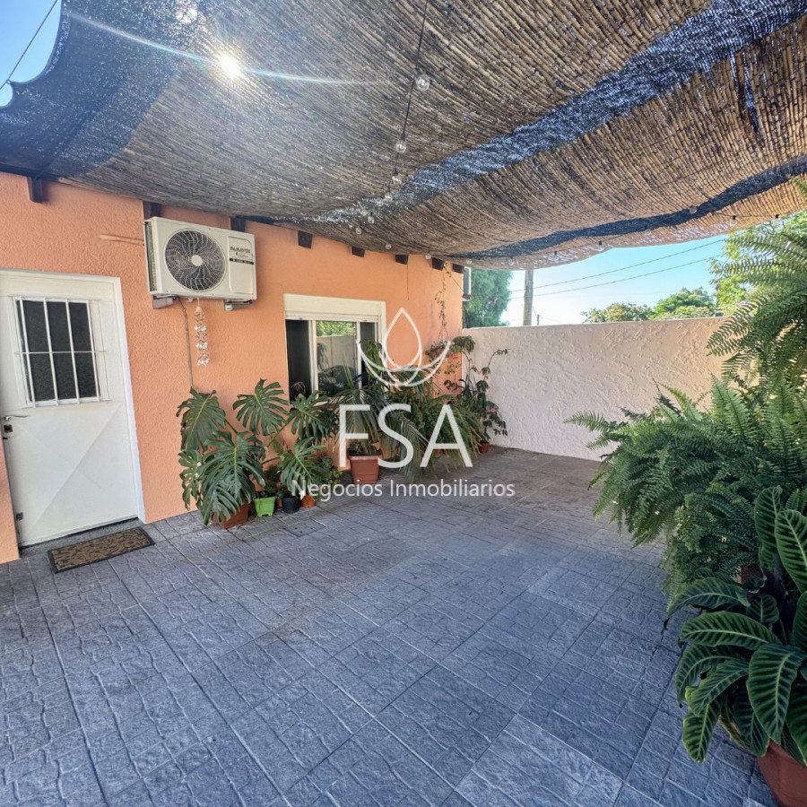 Casa ID.464 - Venta Casa Pronta Para Entrar Dos Dormitorios Barbacoa Garaje La Paz Canelones G