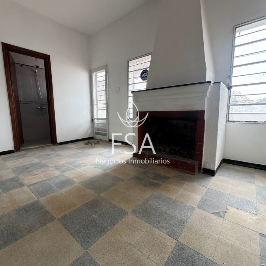 Casa ID.514 - Alquiler Casa 4 Dormitorios 2 baños Patio Estufa Buceo Montevideo E