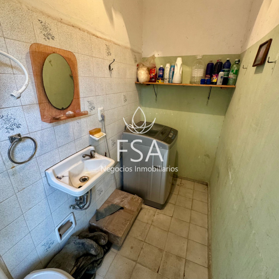 Casa ID.414 - Venta Casa + Monoambiente 5 Dormitorios 3 Baños Garage Parrillero San Jose de Carrasco Ciudad de la Costa G