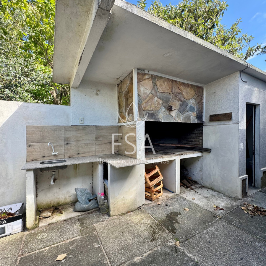 Casa ID.494 - Venta Casa 2 Dormitorios + Monoambiente Con Renta Villa Argentina Parrillero Padrón Unico G