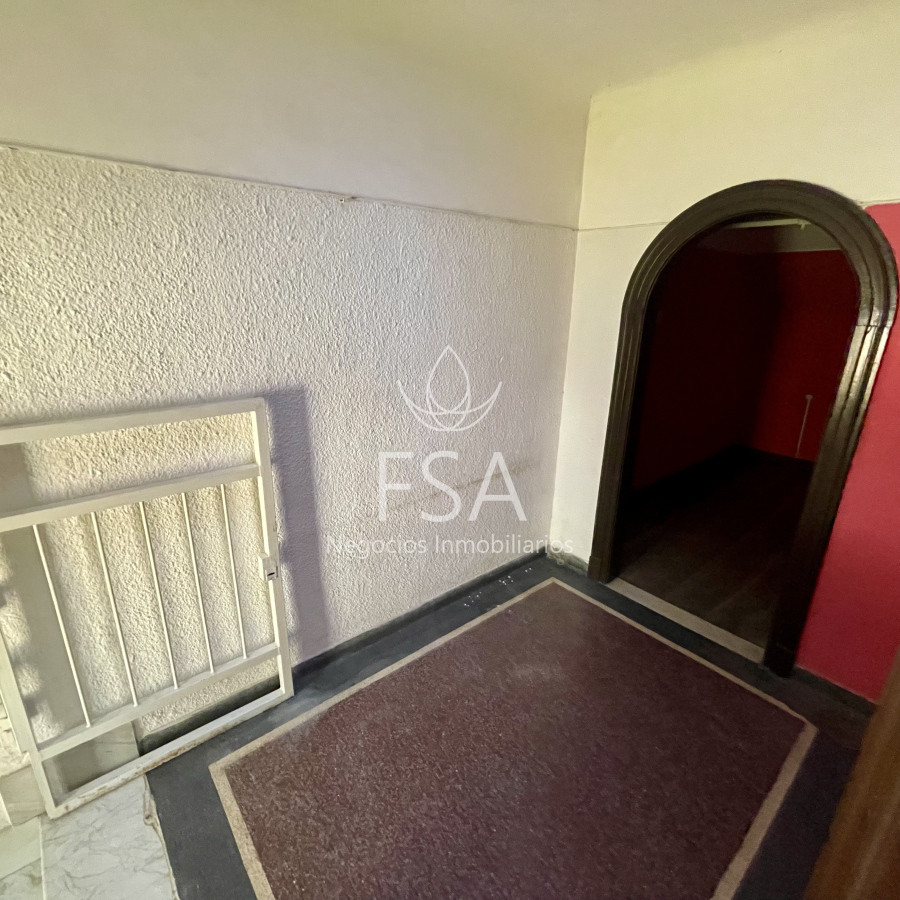 Casa ID.196 - Venta Casa PH 6 Dormitorios Garaje Malvin Montevideo St 