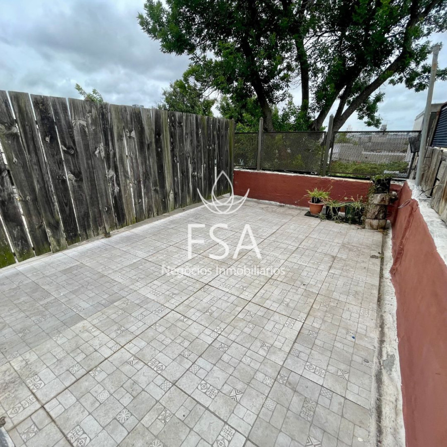 Casa ID.415 - Alquiler Casa 4 Dormitorios Garage Parrillero Jacinto Vera Montevideo St