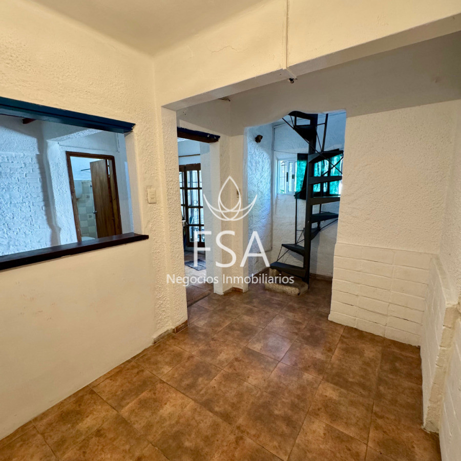 Casa ID.372 - Venta Casa 2 Dormitorios + Apartamento 2 dormitorios Patio Parrillero Capurro Montevideo G