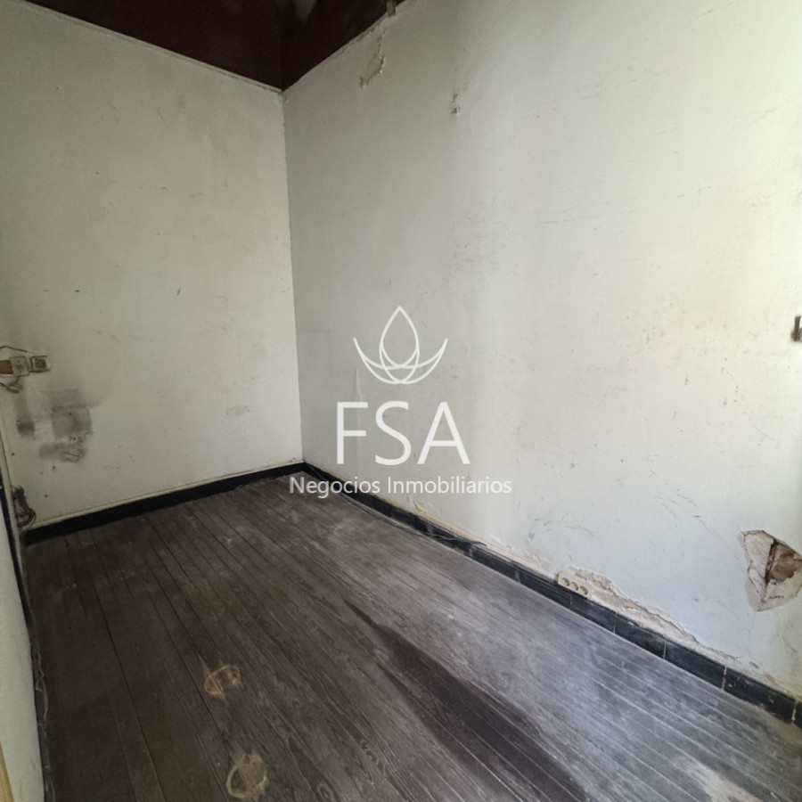 Casa ID.449 - Alquiler Casa  Padron Unico 10 Habitaciones 3 Baños Cordón Montevideo E