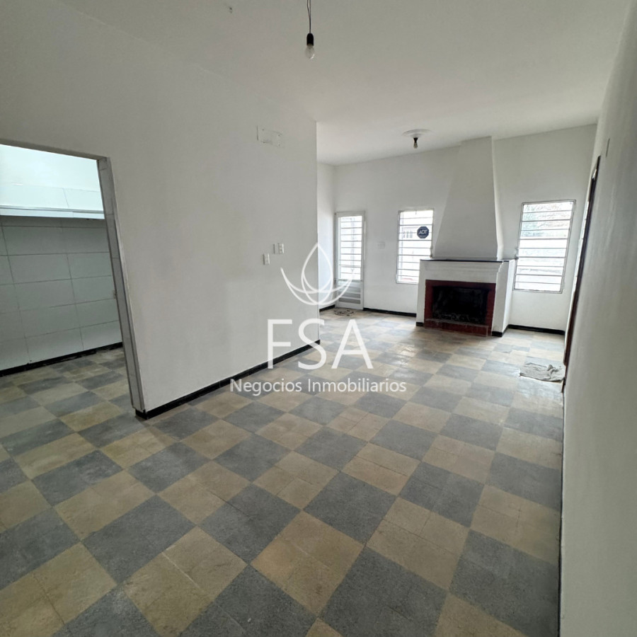 Casa ID.514 - Alquiler Casa 4 Dormitorios 2 baños Patio Estufa Buceo Montevideo E