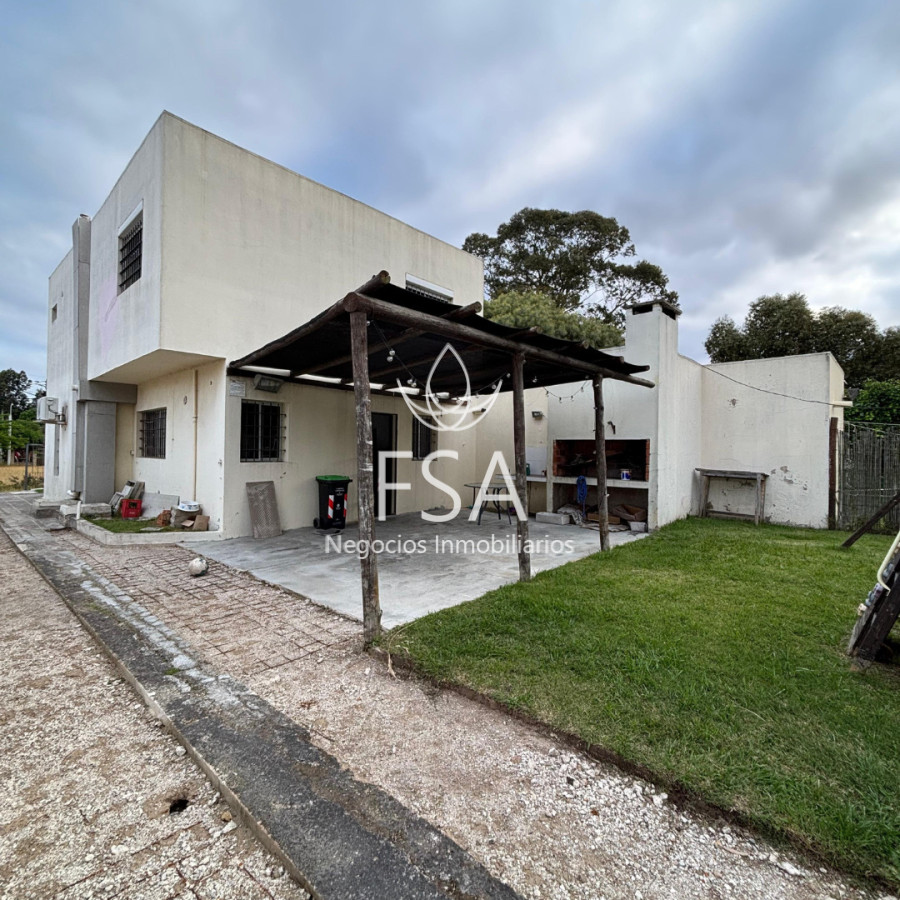 Casa ID.401 - Alquiler Casa 3 Dormitorios 3 Baños Jardín Garaje Solymar Sur F