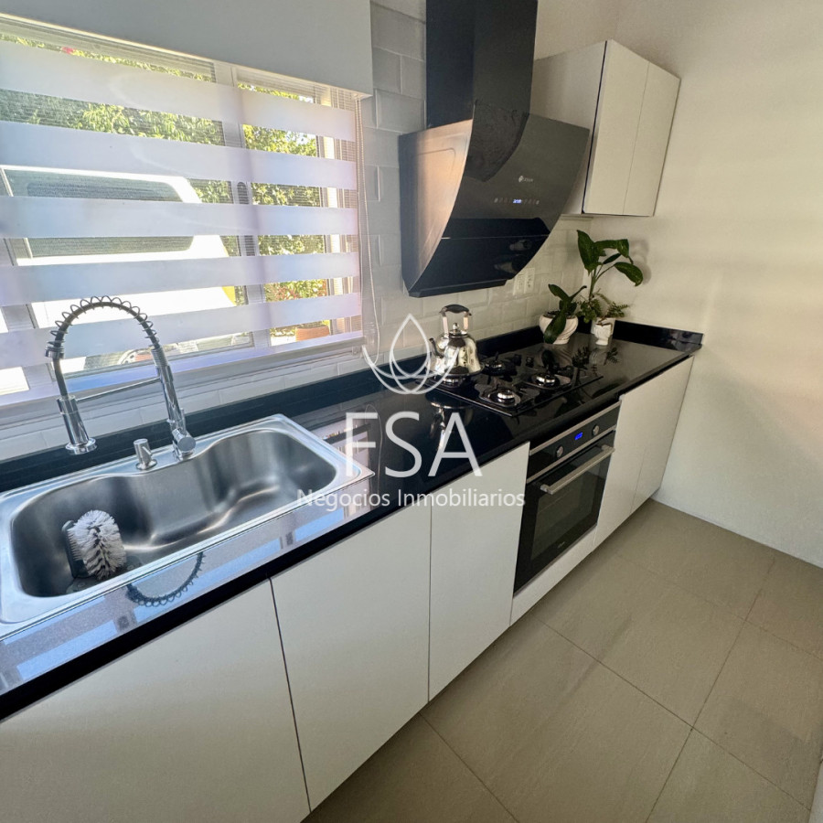 Casa ID.464 - Venta Casa Pronta Para Entrar Dos Dormitorios Barbacoa Garaje La Paz Canelones G