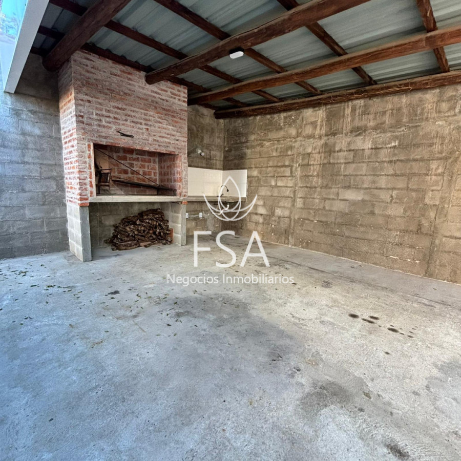 Casa ID.482 - Alquiler Casa 3 Dormitorios 2 Baños Patio Parrillero Shangrila Sur FM 