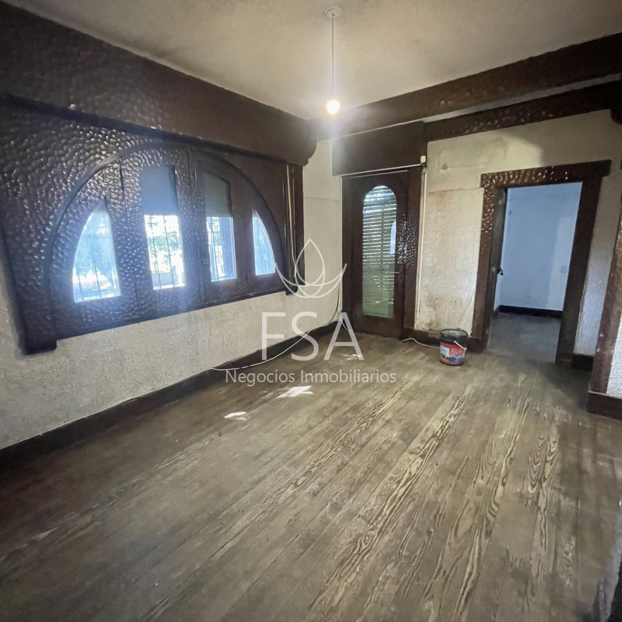 Casa ID.196 - Venta Casa PH 6 Dormitorios Garaje Malvin Montevideo St 