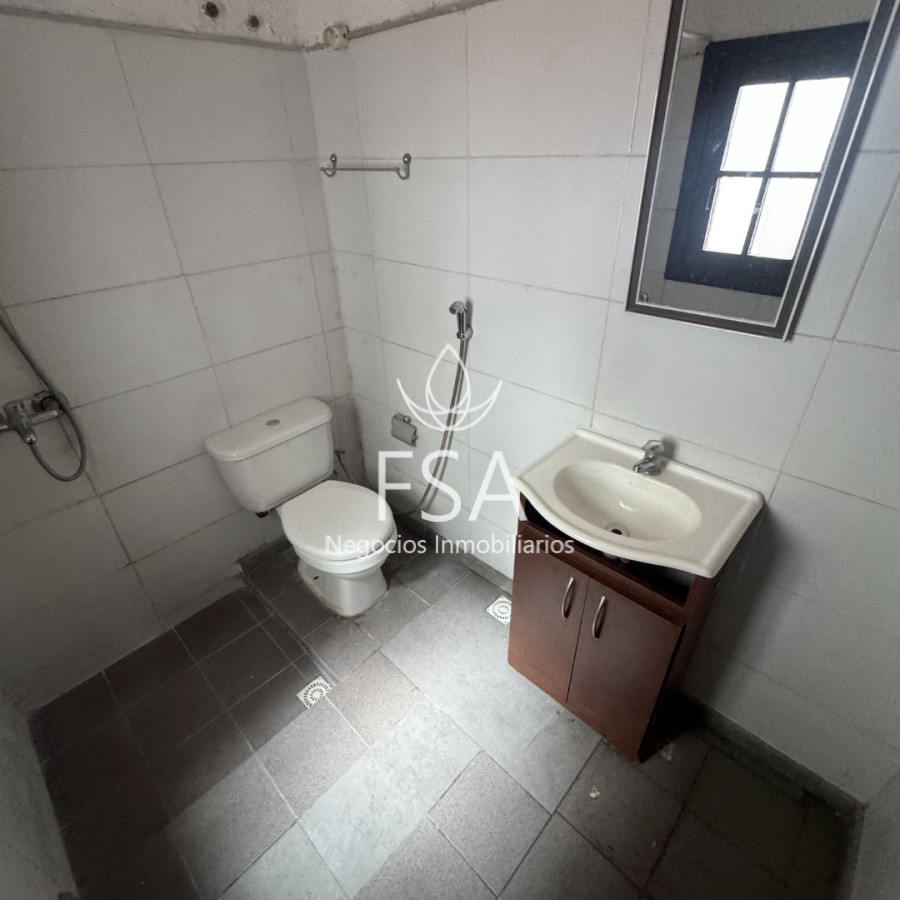 Casa ID.502 - Alquiler Casa 2 Dormitorios 2 Patios Garaje La Blanqueada Montevideo E