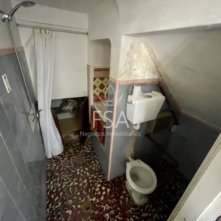 Casa ID.196 - Venta Casa PH 6 Dormitorios Garaje Malvin Montevideo St 