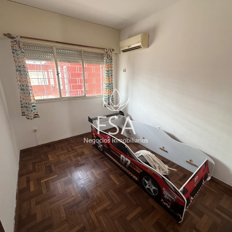Casa ID.506 - Venta Casa + Apartamento 4 Dormitorios Garaje Ituzaingó Montevideo E