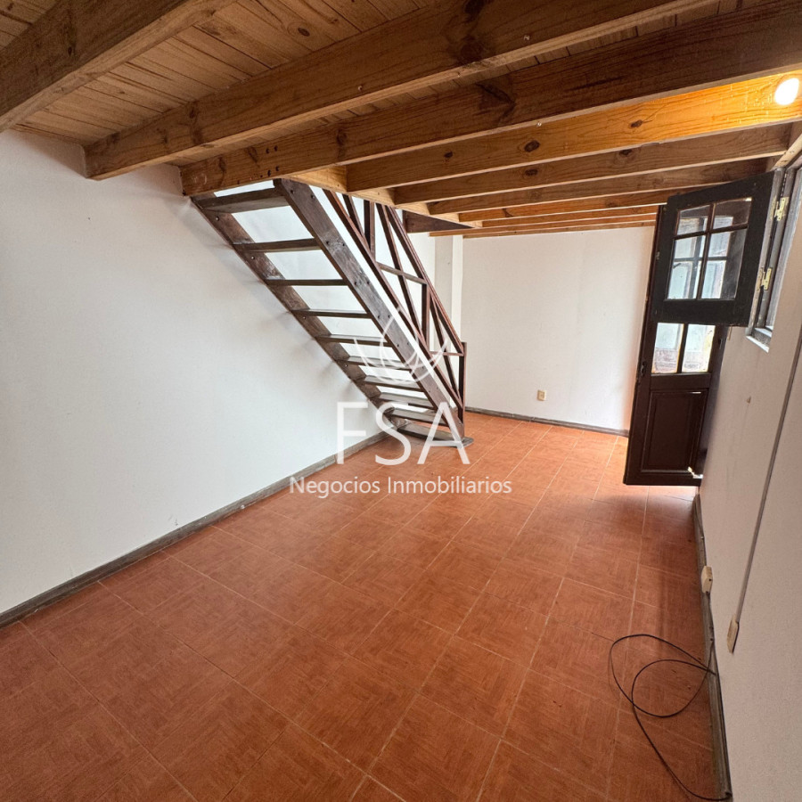 Casa ID.400 - Venta Casa en PH 3+1 Dormitorios Azotea Bella Vista Montevideo E