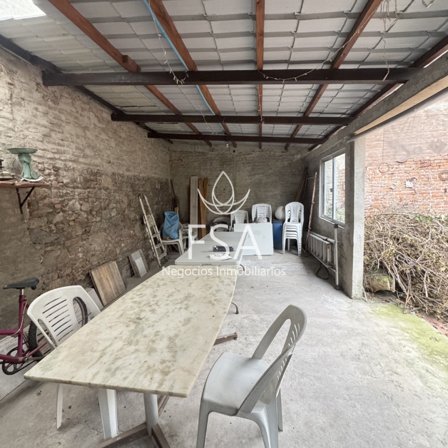 Casa ID.495 - Venta Casa 4 Dormitorios 2 Baños Garaje La Blanqueada Montevideo E