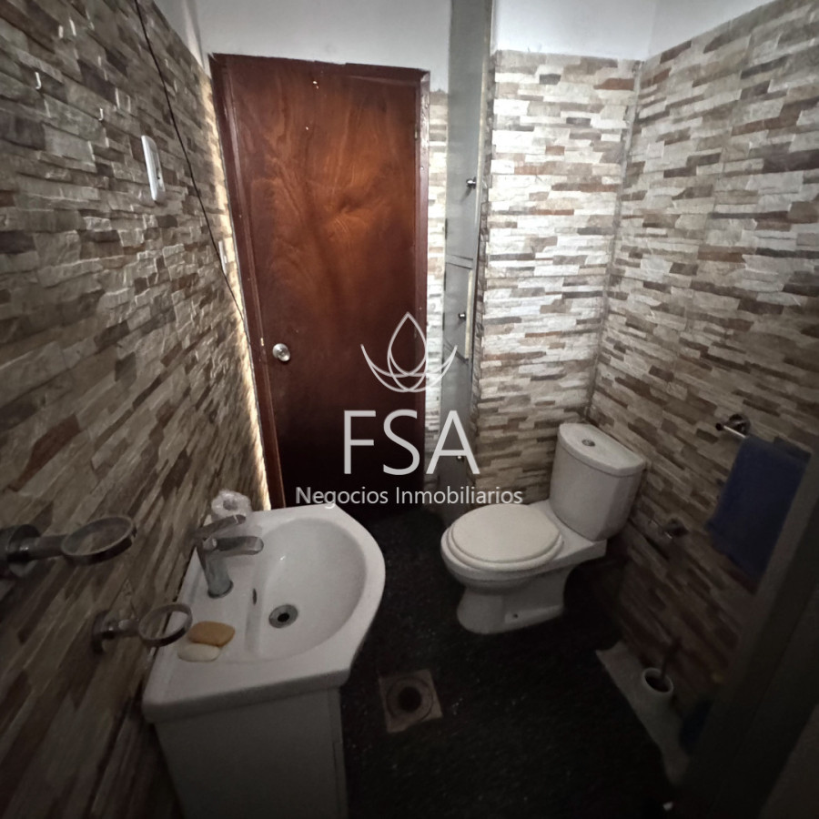 Casa ID.506 - Venta Casa + Apartamento 4 Dormitorios Garaje Ituzaingó Montevideo E