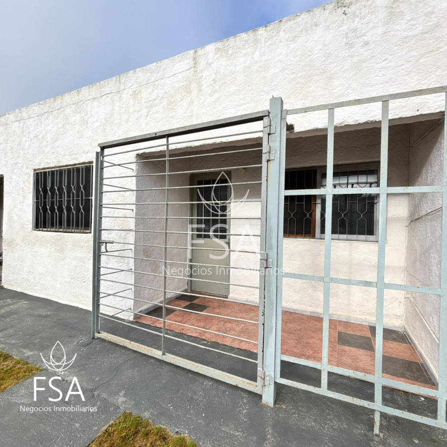 Casa ID.518 - Alquiler Casa en complejo 1 Dormitorio 1 baño Patio Lomas de Solymar Sur F
