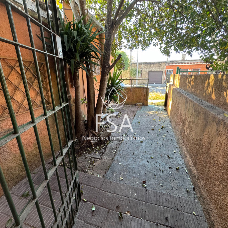 Casa ID.276 - Venta Casa en PH 1 Dormitorio Parrillero Unión Montevideo E