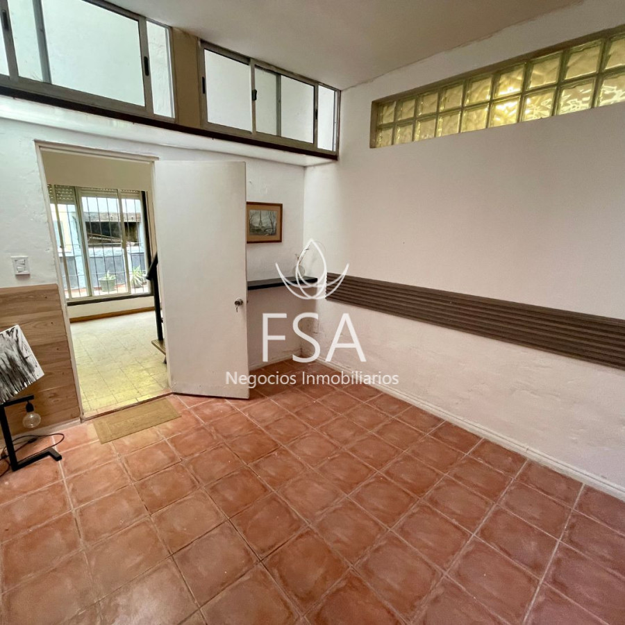 Casa ID.415 - Alquiler Casa 4 Dormitorios Garage Parrillero Jacinto Vera Montevideo St