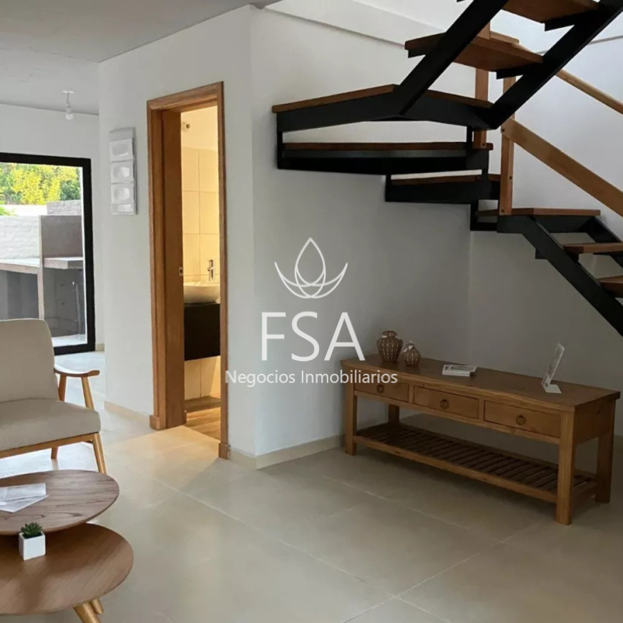 Casa ID.112 - Venta Casa Dúplex 3 Dormitorios 2 Baños Parrillero Shangrila Ciudad de la Costa G