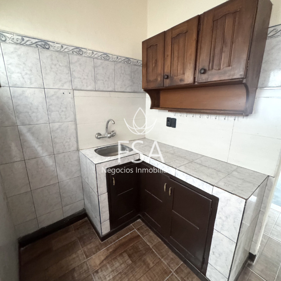 Casa ID.502 - Alquiler Casa 2 Dormitorios 2 Patios Garaje La Blanqueada Montevideo E