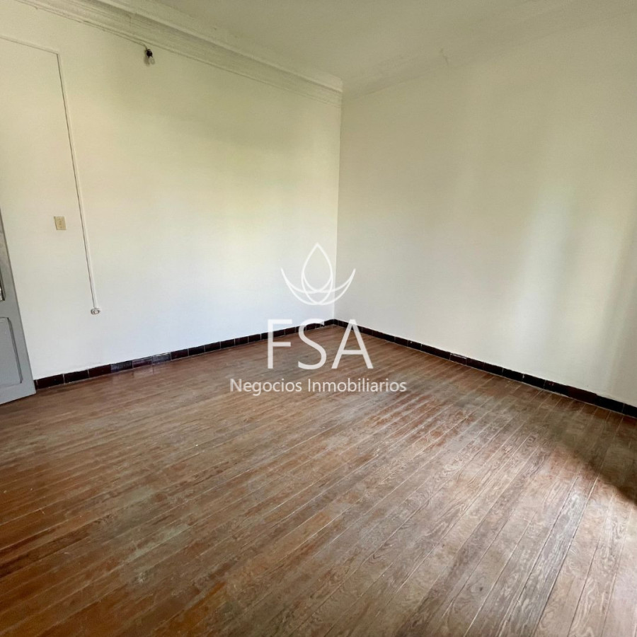 Casa ID.396 - Alquiler Casa 5 Dormitorios Terraza Parrillero Barrio Sur Montevideo St