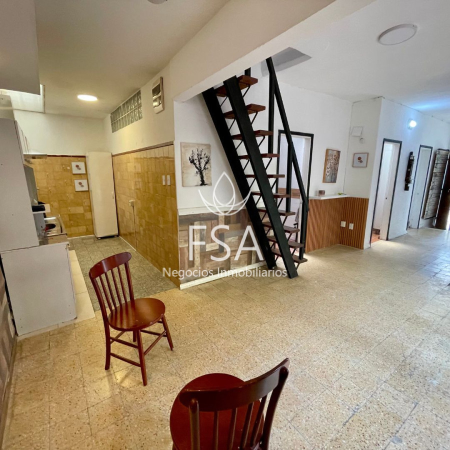 Casa ID.415 - Alquiler Casa 4 Dormitorios Garage Parrillero Jacinto Vera Montevideo St