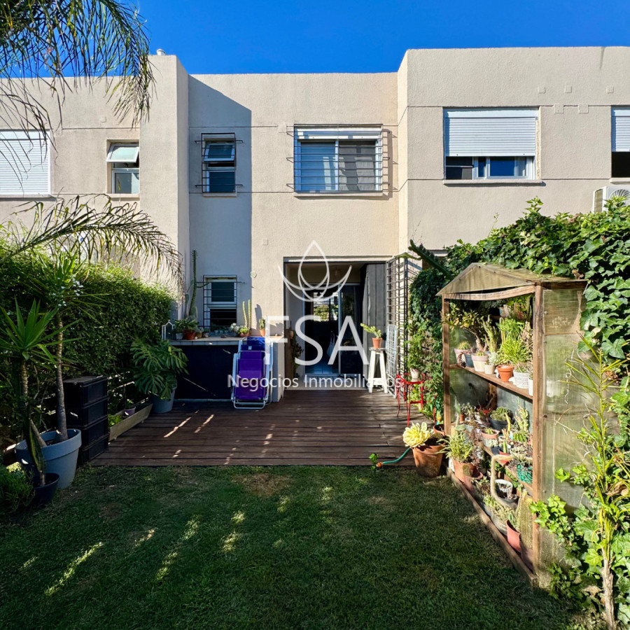 Casa ID.440 - Venta Casa en Complejo Aires 2 Dormitorios Cochera Patio Lagomar Ciudad de la Costa Canelones G