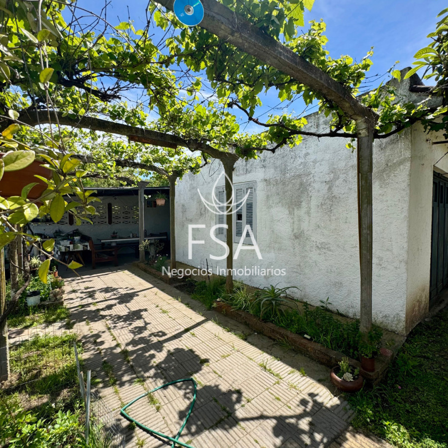 Casa ID.393 - Venta Casa 2 Dormitorios Barbacoa Garage Balneario San Luis Canelones G