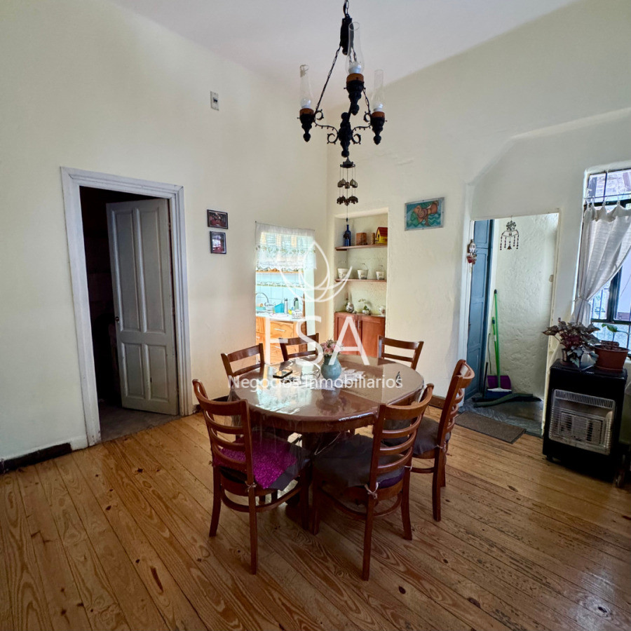 Casa ID.372 - Venta Casa 2 Dormitorios + Apartamento 2 dormitorios Patio Parrillero Capurro Montevideo G