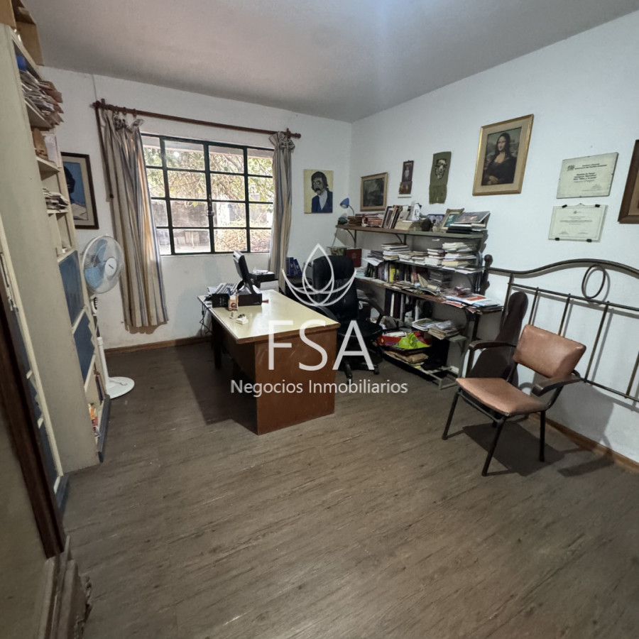 Casa ID.495 - Venta Casa 4 Dormitorios 2 Baños Garaje La Blanqueada Montevideo E