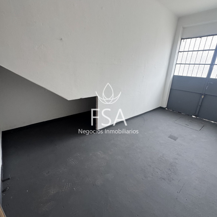 Casa ID.502 - Alquiler Casa 2 Dormitorios 2 Patios Garaje La Blanqueada Montevideo E