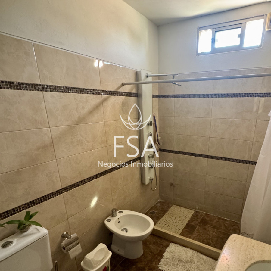 Casa ID.464 - Venta Casa Pronta Para Entrar Dos Dormitorios Barbacoa Garaje La Paz Canelones G