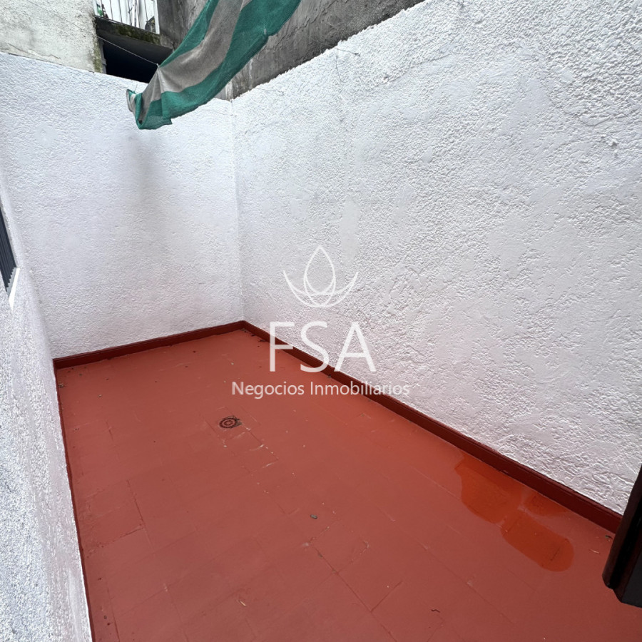 Casa ID.502 - Alquiler Casa 2 Dormitorios 2 Patios Garaje La Blanqueada Montevideo E