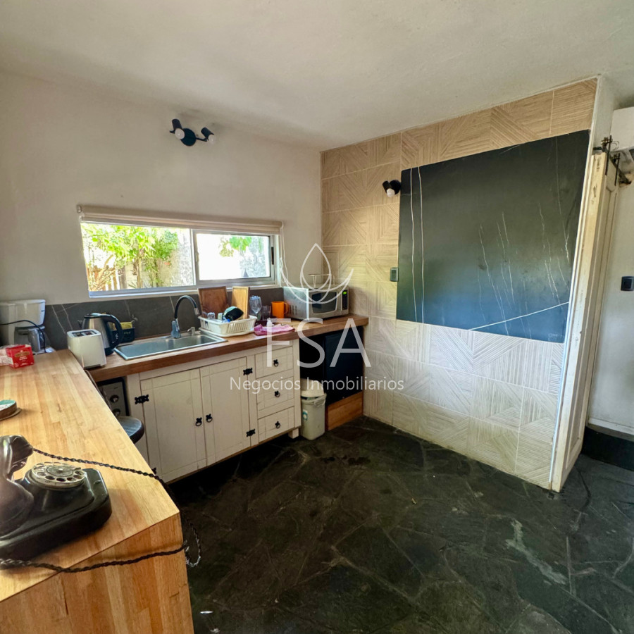 Casa ID.494 - Venta Casa 2 Dormitorios + Monoambiente Con Renta Villa Argentina Parrillero Padrón Unico G