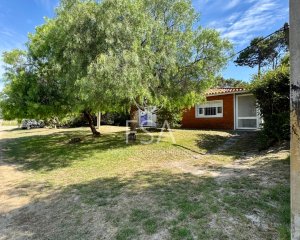 Venta Casa 2 Dormitorios Parrillero Doble Cochera Parque del Plata Sur Canelones G