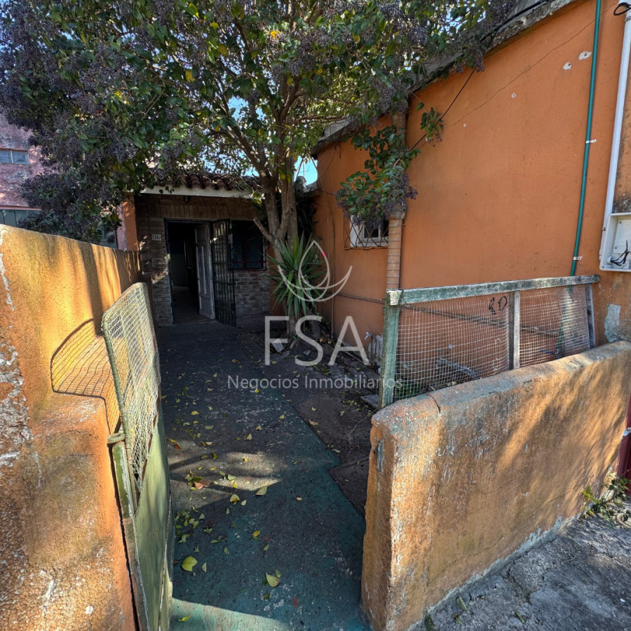 Venta Casa en PH 1 Dormitorio Parrillero Unión Montevideo St