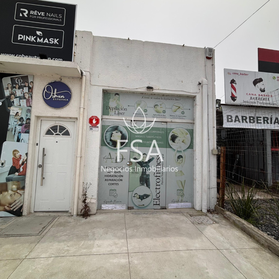 Local Comercial ID.403 - Alquiler Local Comercial Baño Patio Lagomar F