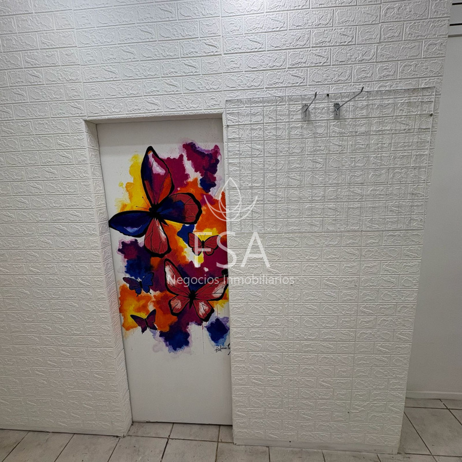 Local Comercial ID.297 - Alquiler Local Comercial Galería Centro Montevideo Ev