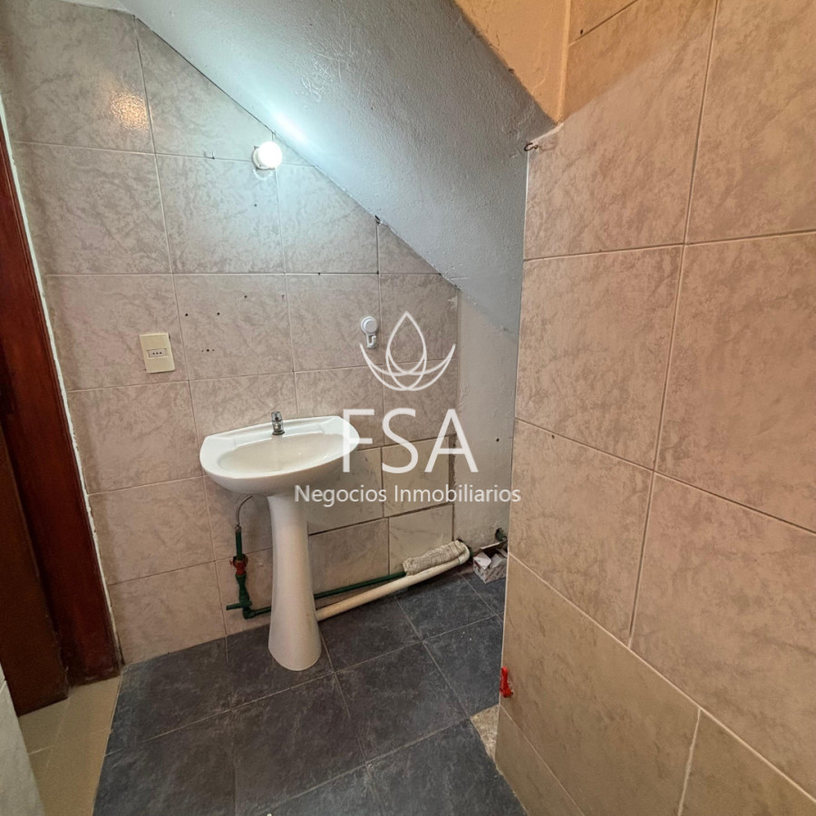 Local Comercial ID.403 - Alquiler Local Comercial Baño Patio Lagomar F