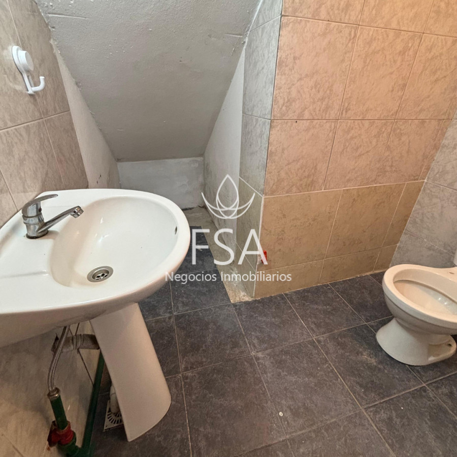 Local Comercial ID.403 - Alquiler Local Comercial Baño Patio Lagomar F