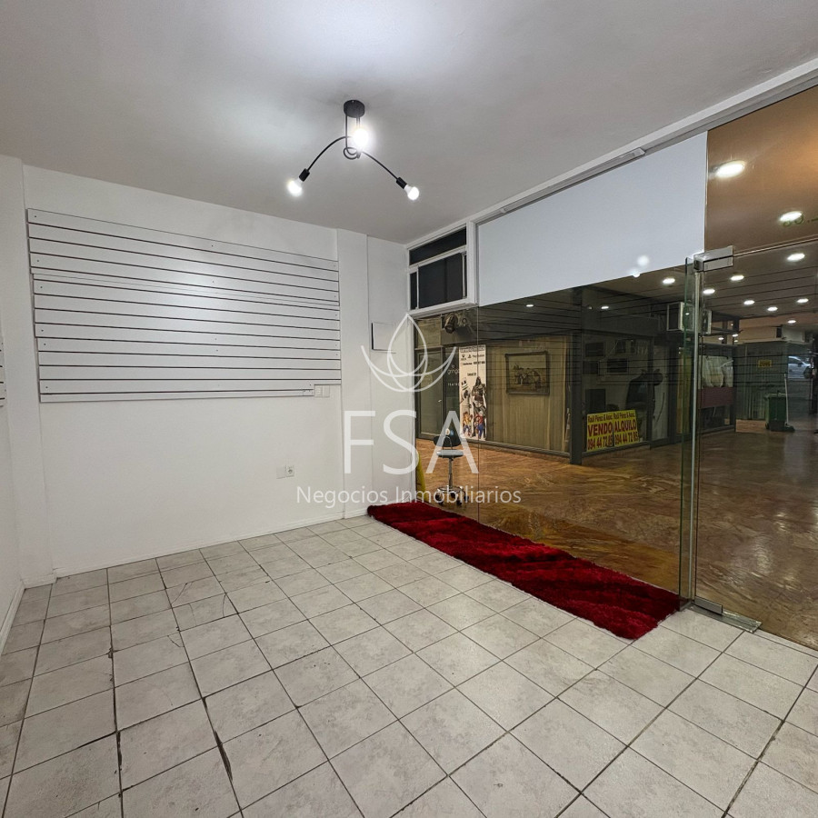 Local Comercial ID.297 - Alquiler Local Comercial Galería Centro Montevideo Ev