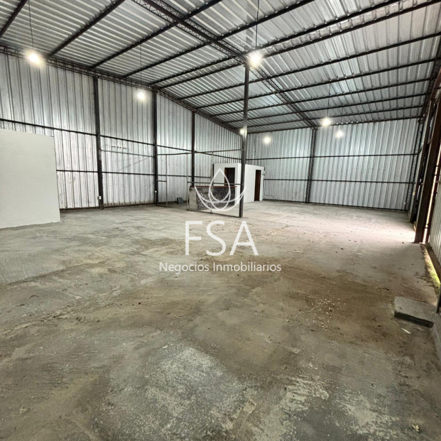 Local Comercial ID.466 - Alquiler Local Galpón Comercial 160m² aprox. Avda. Perez Butler Ciudad de la Costa F