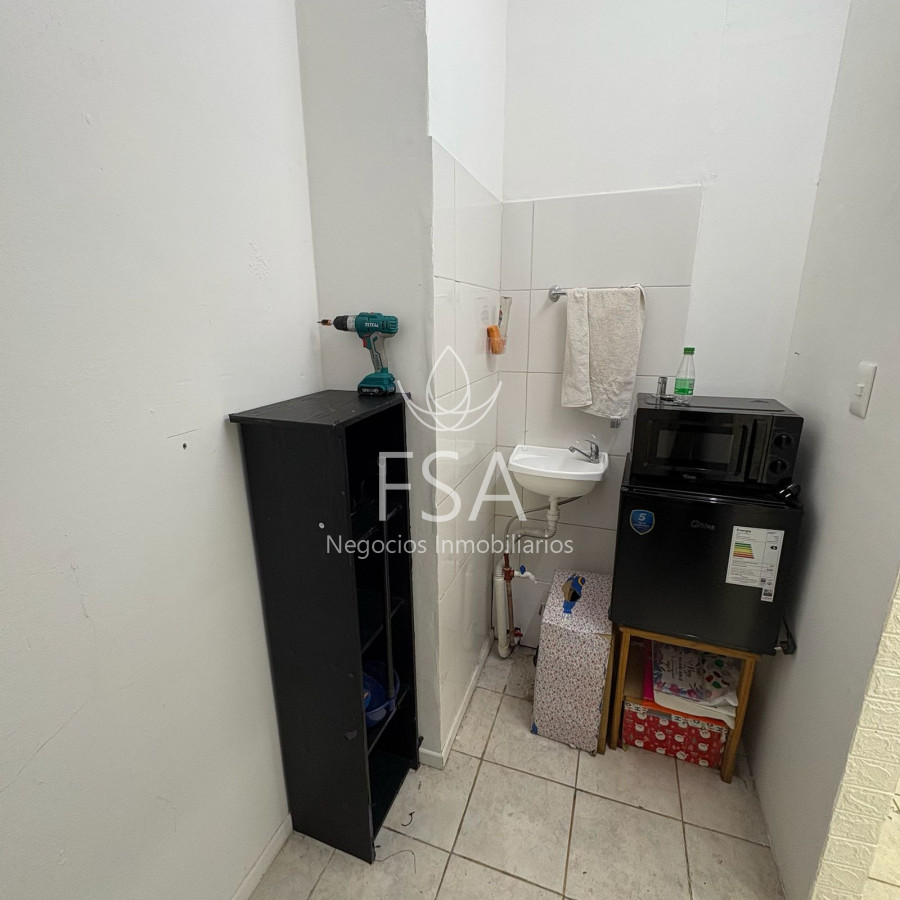 Local Comercial ID.297 - Alquiler Local Comercial Galería Centro Montevideo Ev