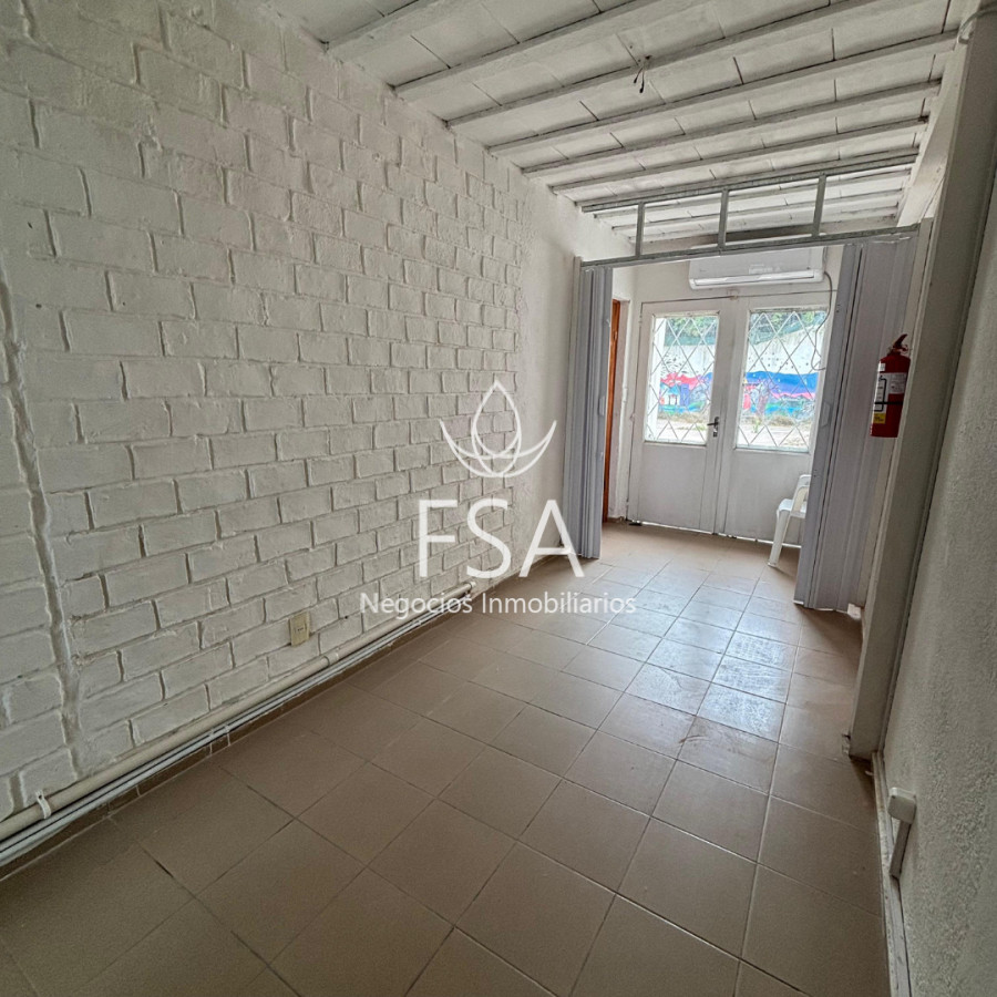 Local Comercial ID.403 - Alquiler Local Comercial Baño Patio Lagomar F