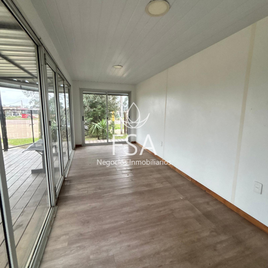 Local Comercial ID.512 - Alquiler Local Comercial Esquina Lomas de Solymar F
