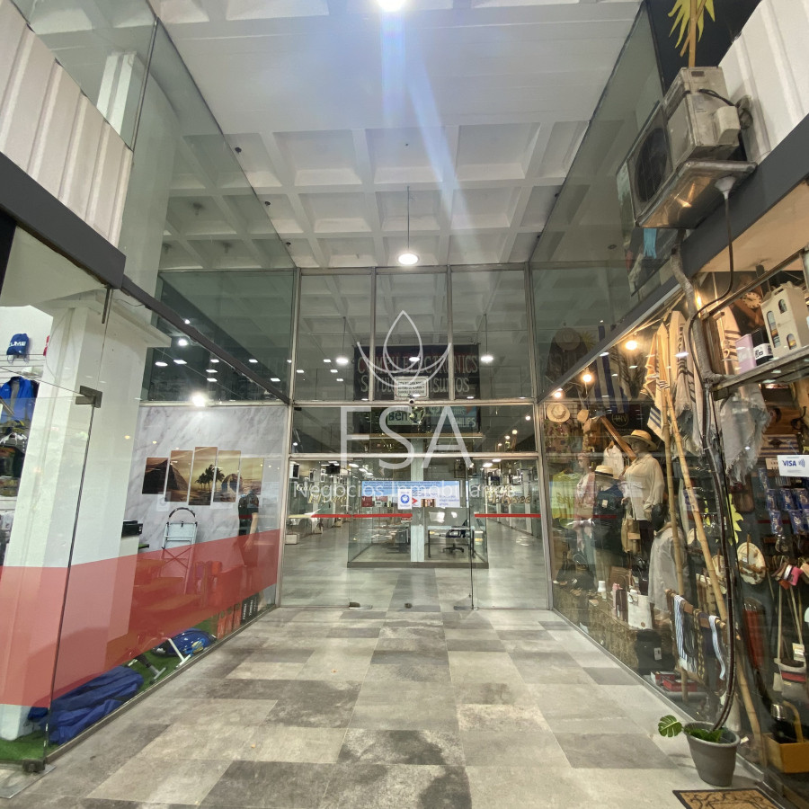 Local Comercial ID.129 - Alquiler Local Comercial Centro Montevideo Ev