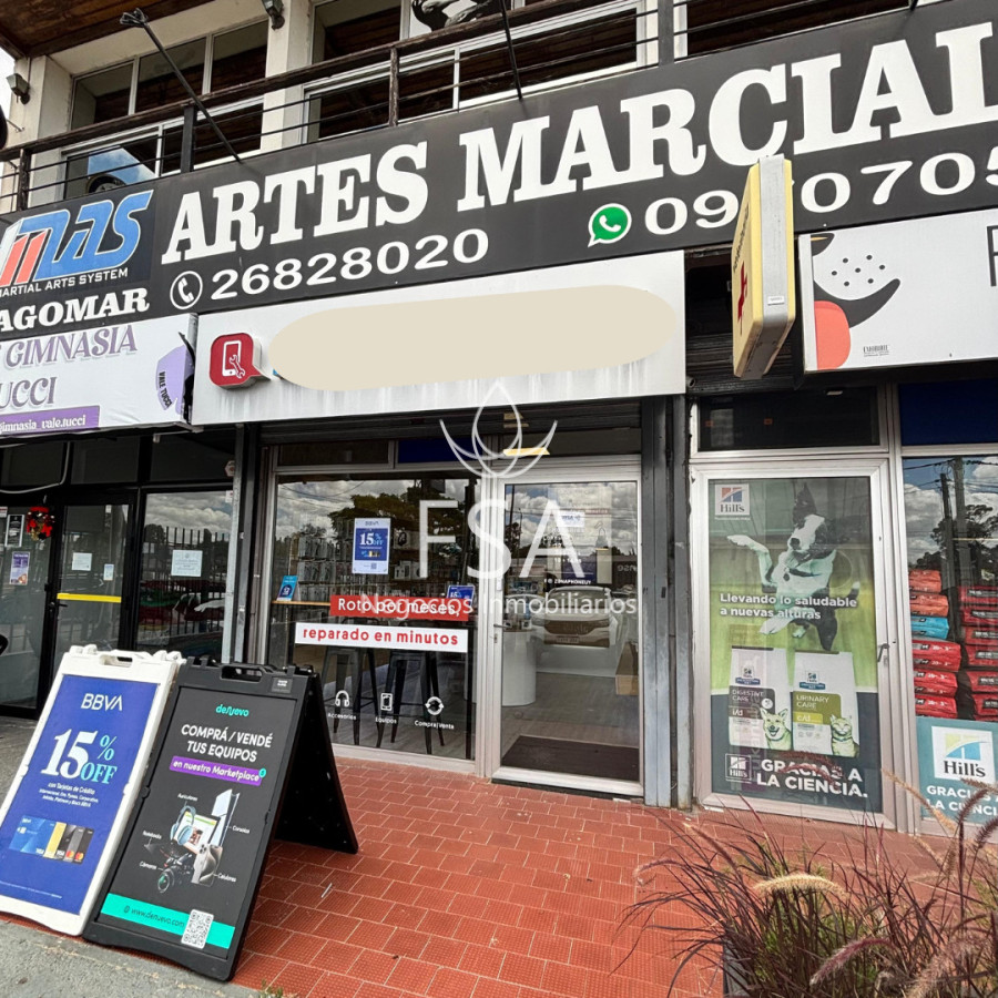 Local Comercial ID.421 - Alquiler Local Comercial Al lado de Tienda Inglesa Lagomar F