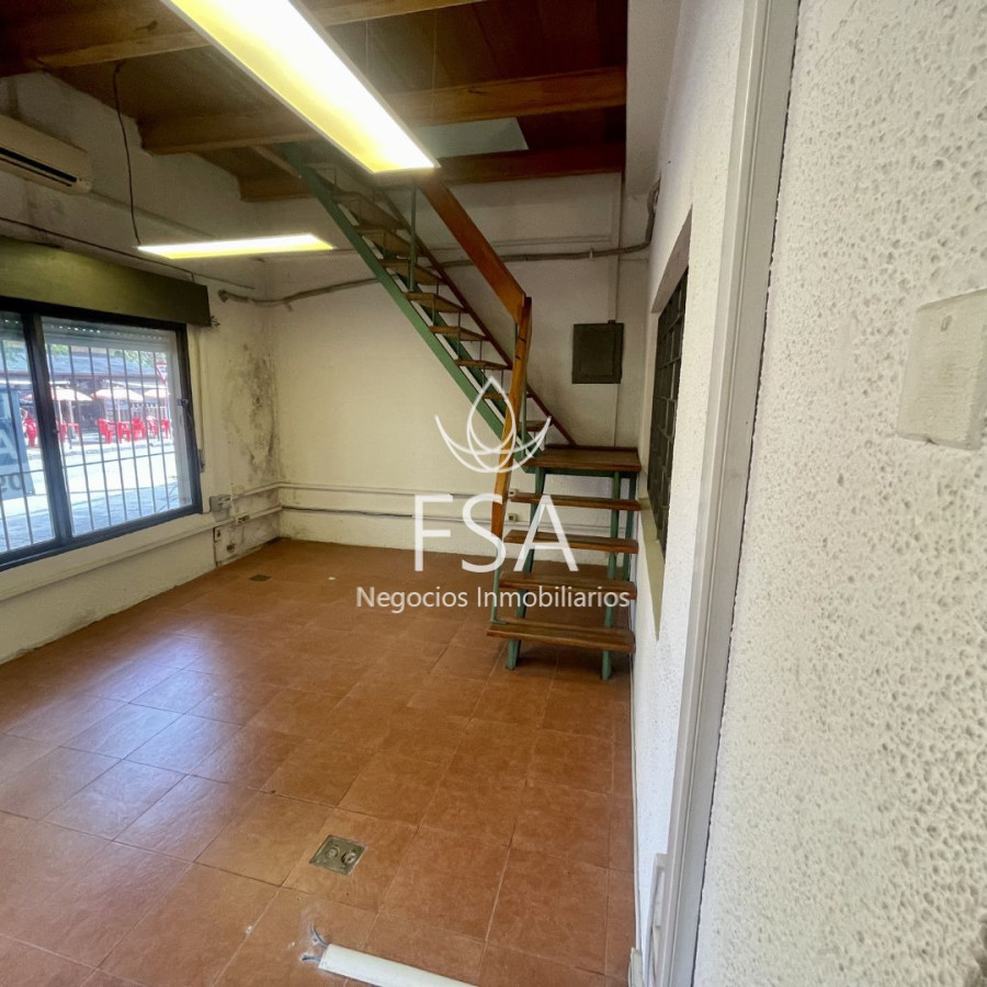 Local Comercial ID.456 - Alquiler Local Comercial Gran Metraje La Comercial Montevideo St
