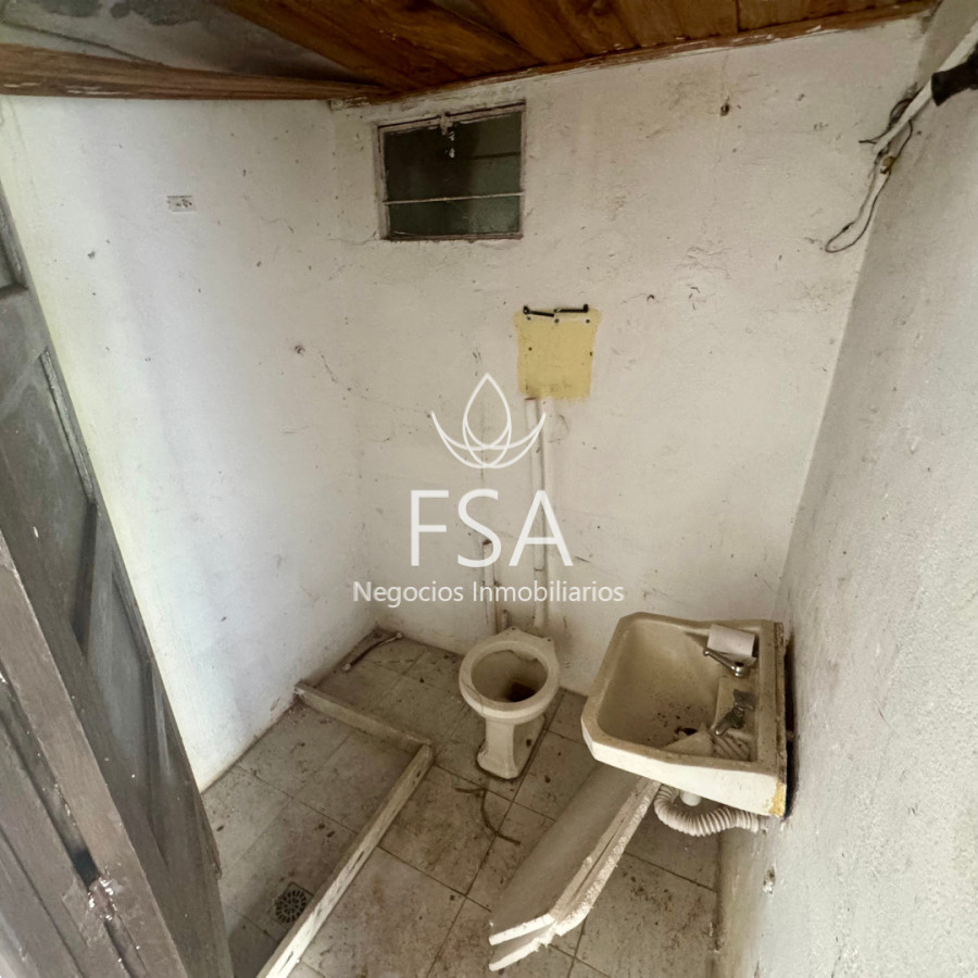 Terreno ID.201 - Venta Terreno Con Mejoras Casa Deposito Apartamento Carrasco Montevideo G