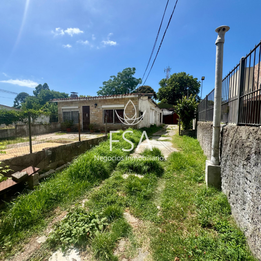 Terreno ID.201 - Venta Terreno Con Mejoras Casa Deposito Apartamento Carrasco Montevideo G